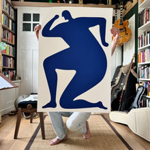 Afbeelding in Gallery-weergave laden, Screenprint, Man kijkt hoe laat het is.